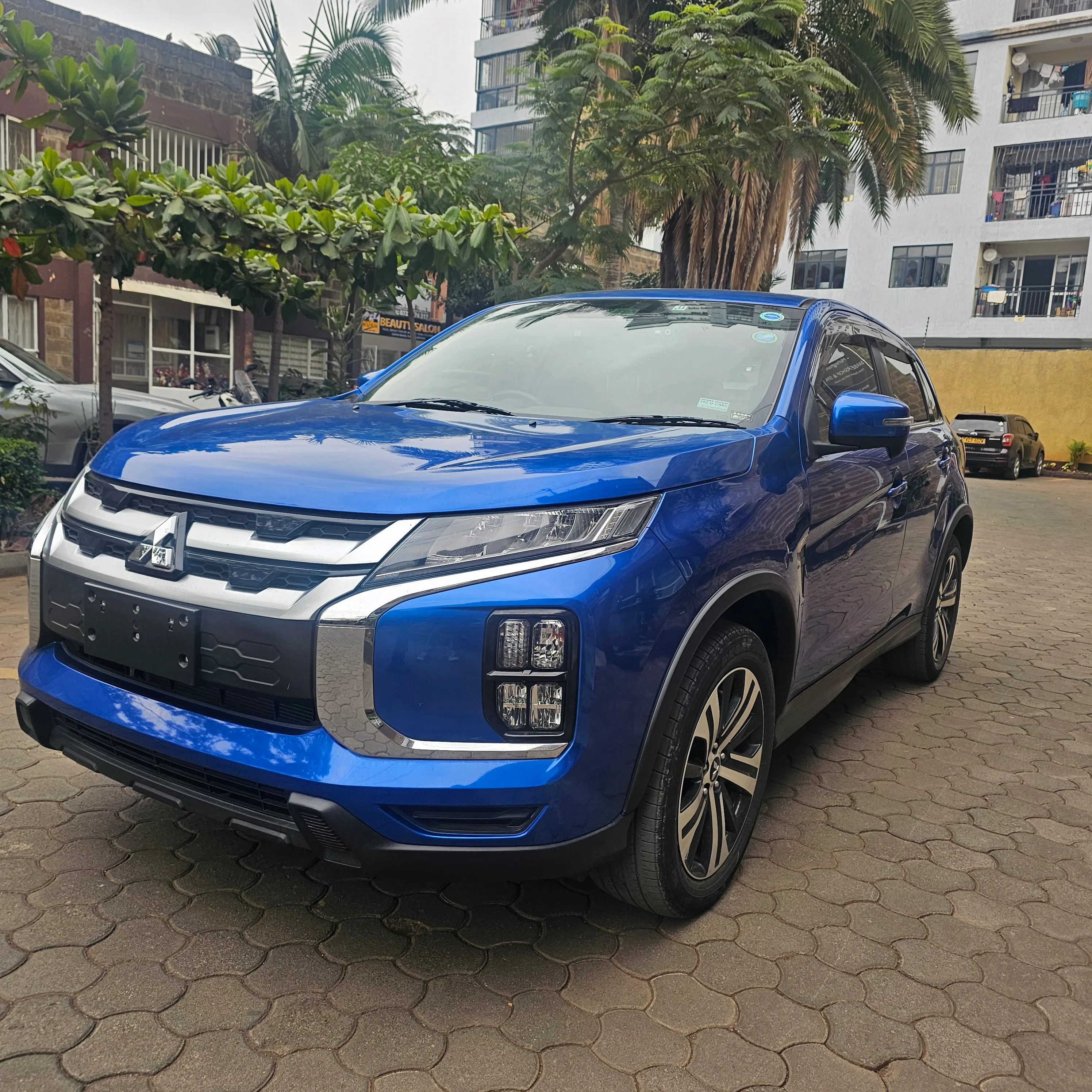 Mitsubishi RVR · photo