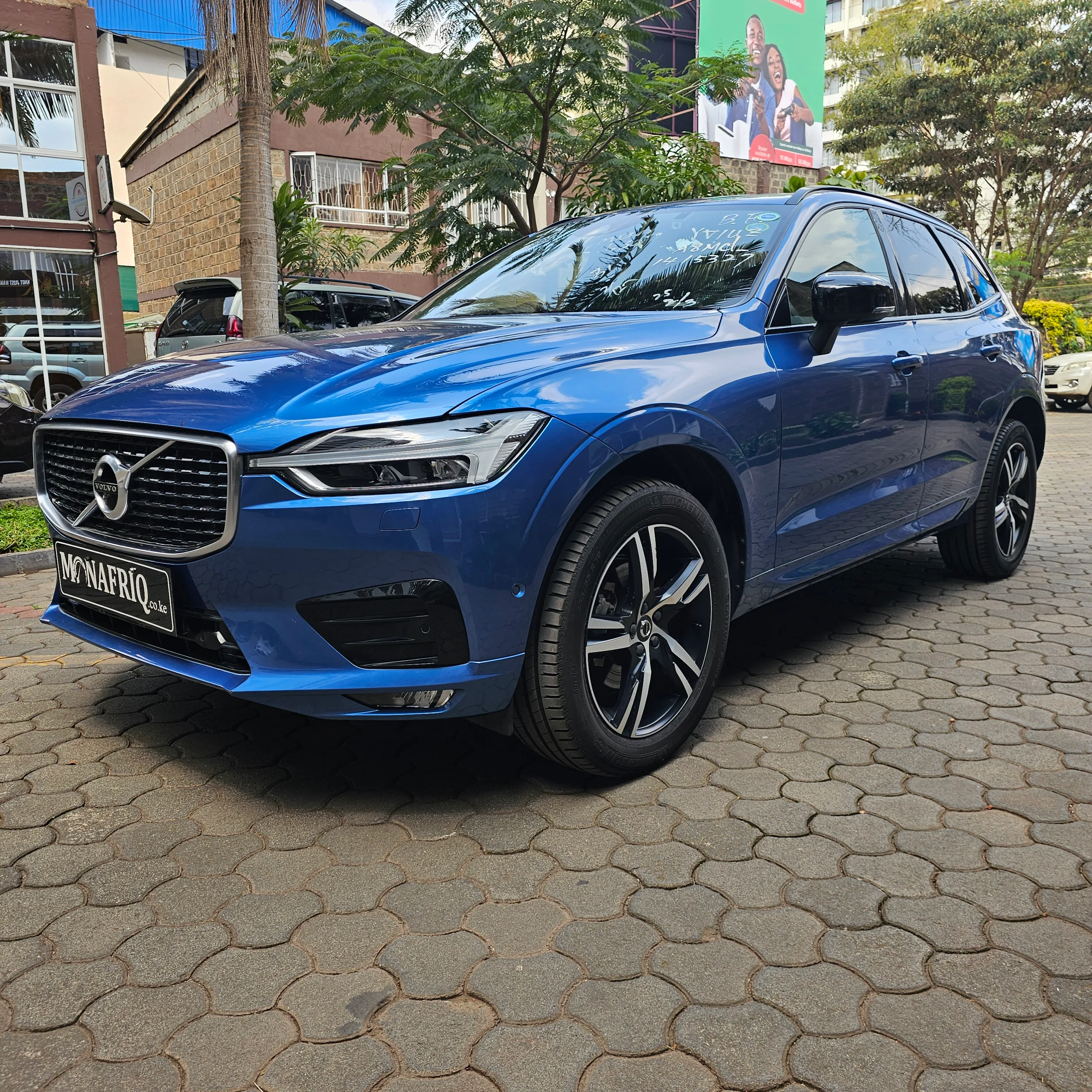 Volvo XC60 · photo