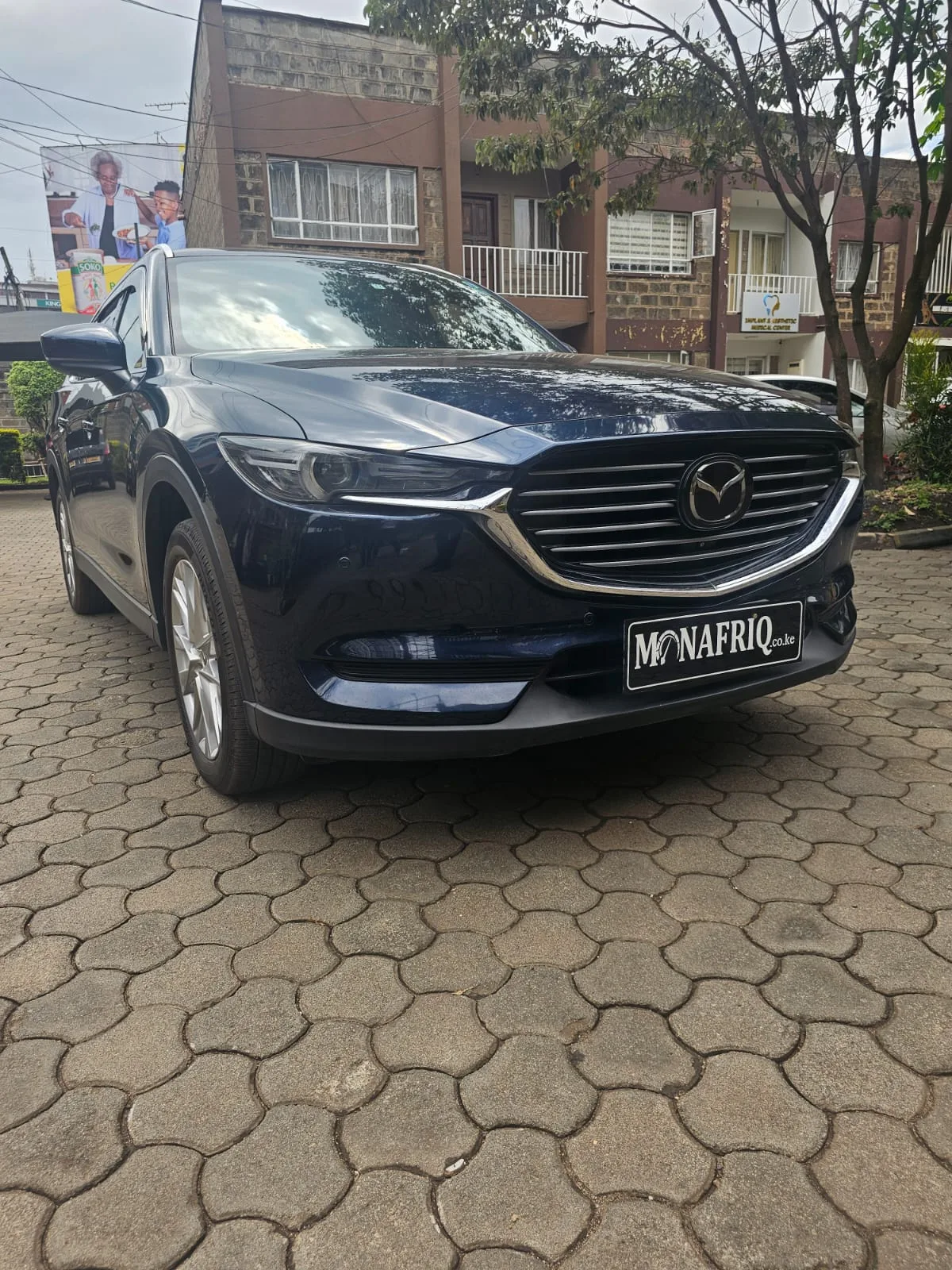 Mazda CX-8 · photo