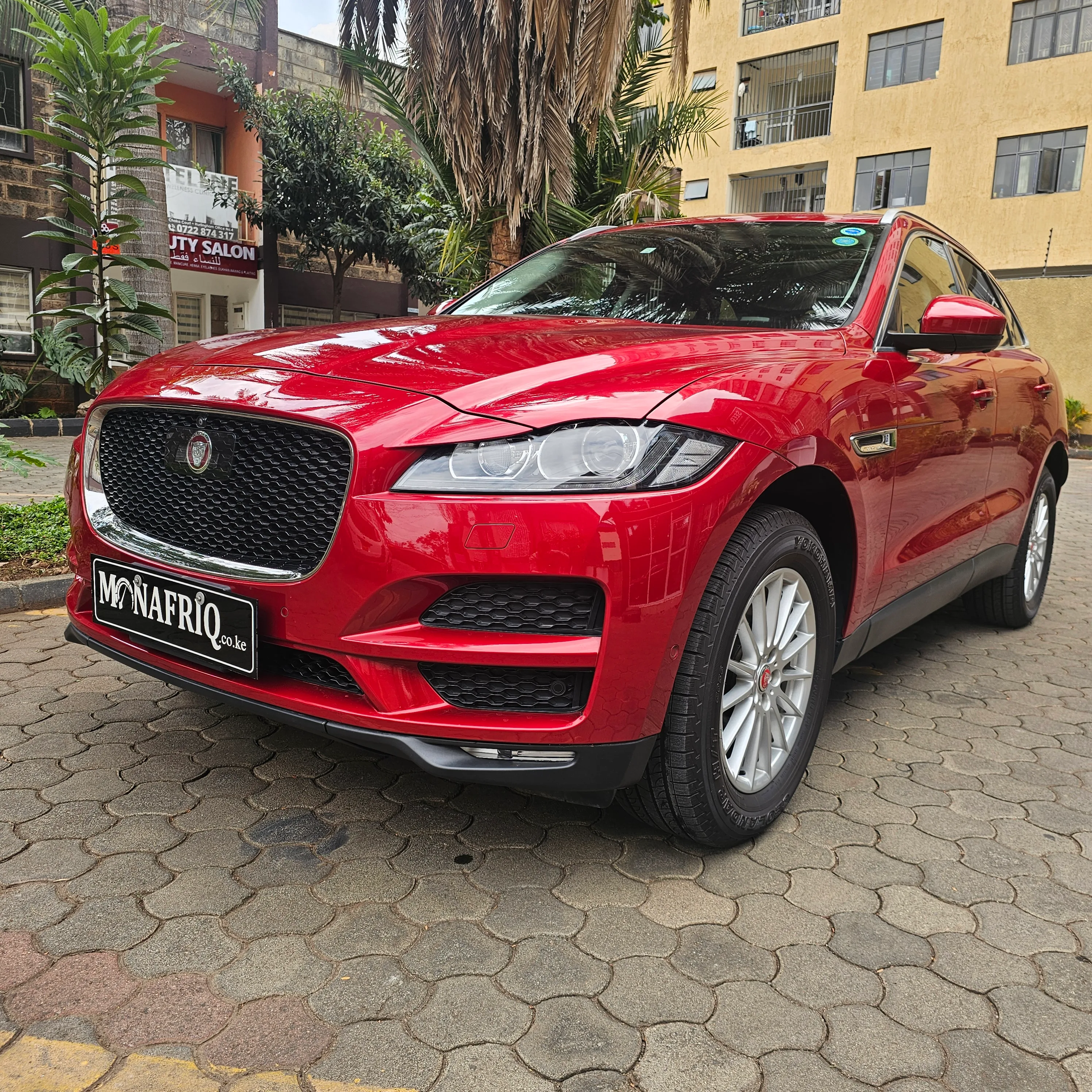 Jaguar F-Pace · photo